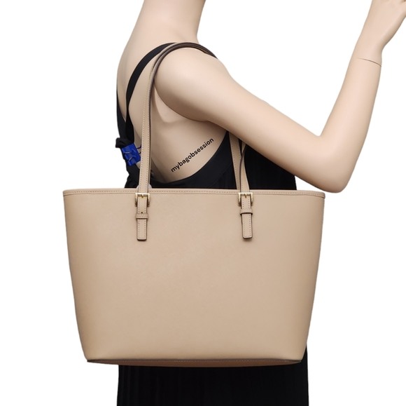 Michael Kors Jet Set Top Zip Tote Tan - Picture 2 of 7